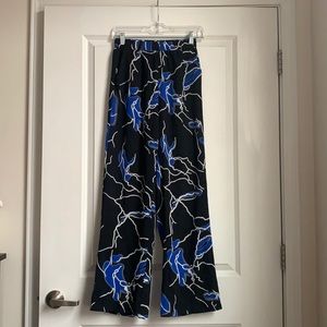 Pattern flared pants